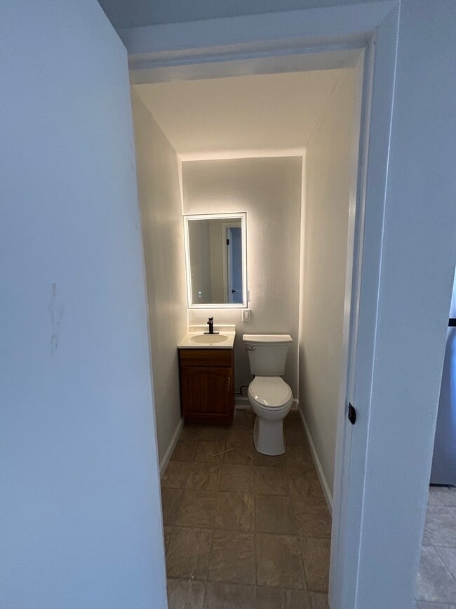 2730 Center St in Granite City, IL - Building Photo - Building Photo