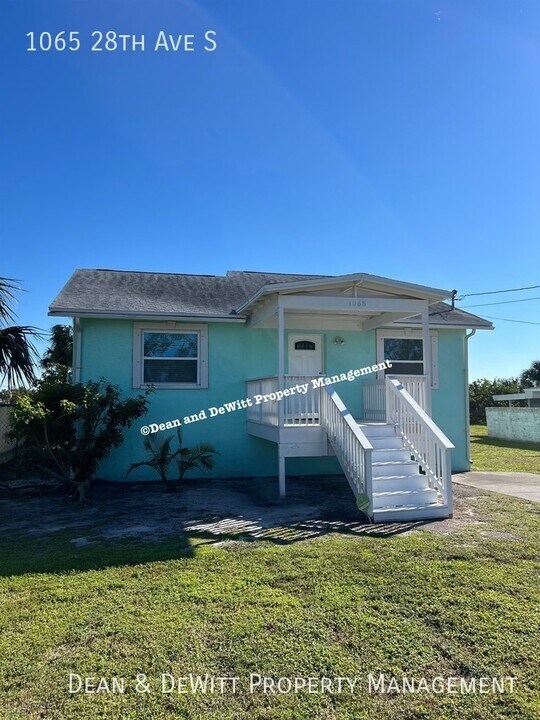 1065 28th Ave S in St. Petersburg, FL - Building Photo