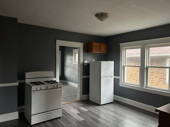 12523 Forest Ave in Cleveland, OH - Building Photo - Building Photo