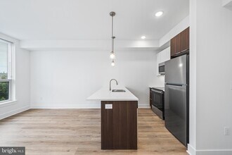 4324 Lancaster Ave, Unit 101 in Philadelphia, PA - Building Photo - Building Photo