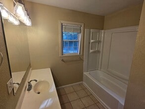 1937 W Lawson St in Fayetteville, AR - Building Photo - Building Photo