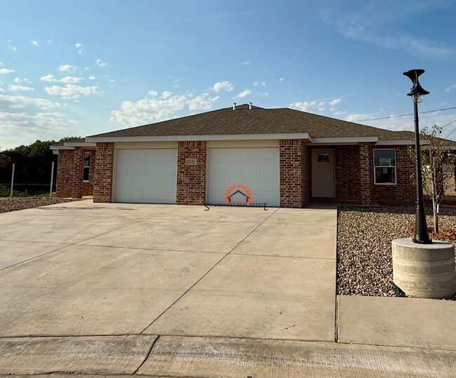 property at 2131 Bobwhite Ct