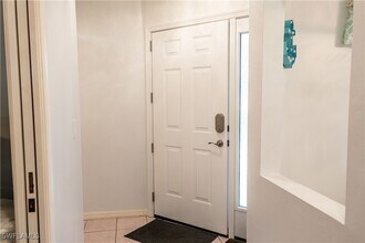 2526 Orchid Bay Dr in Naples, FL - Building Photo - Building Photo