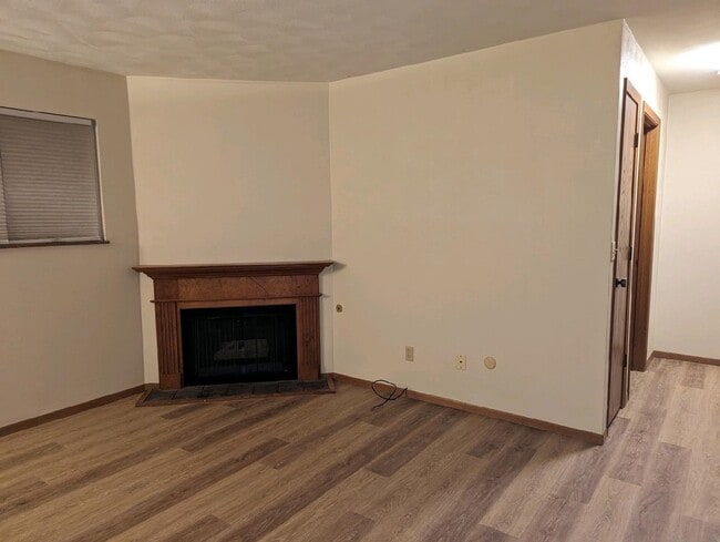 709 Crosstown Ave in Silvis, IL - Building Photo - Building Photo