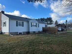 808 Sunset Dr in Elmira, NY - Building Photo - Building Photo