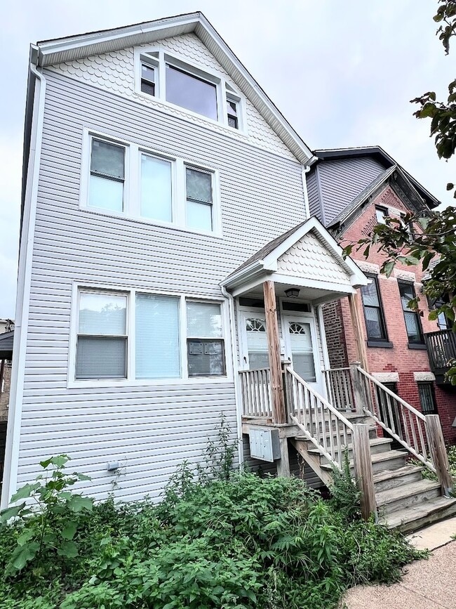 property at 2306 N Hoyne Ave