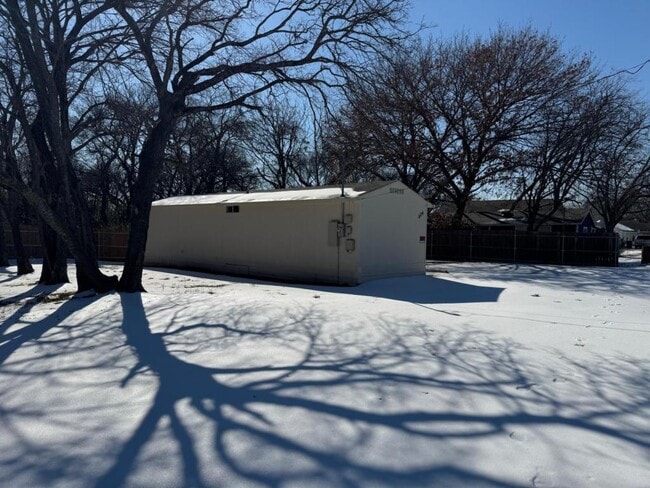 624 Uland St in Denton, TX - Building Photo - Building Photo