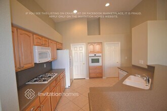 2124 Paganini Ave in Henderson, NV - Building Photo - Building Photo