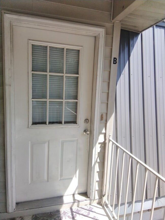 property at 614 Drypoint Ln