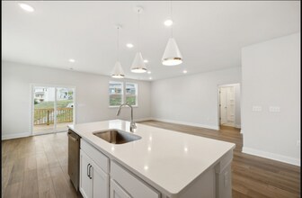 6698 Hanworth Trce in Smyrna, TN - Foto de edificio - Building Photo