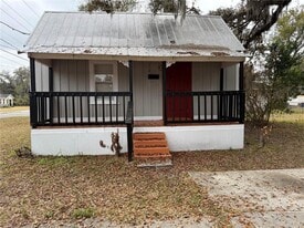 719 E 8th St in Sanford, FL - Building Photo