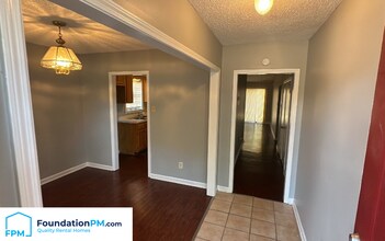 5272 Scottsdale Ave in Memphis, TN - Building Photo - Building Photo