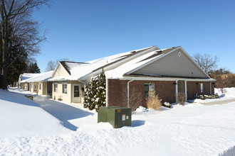 Clinton Street Place - Senior Living in Grand Ledge, MI - Building Photo - Building Photo