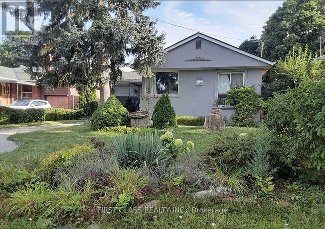 7 Duncairn Dr in Toronto, ON - Building Photo - Building Photo