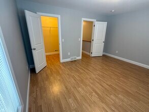 300 Saratoga Ave in Mechanicville, NY - Foto de edificio - Building Photo