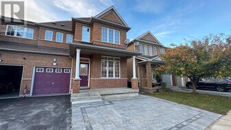 3171 Morning Glory Mews in Mississauga, ON - Building Photo