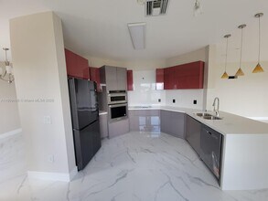 5337 SW 183rd Ave in Miramar, FL - Building Photo - Building Photo