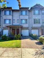 13582 SW Beach Plum Terrace in Sherwood, OR - Building Photo