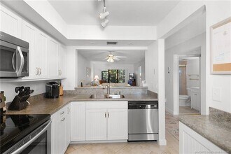 7410 S Ocean Dr in Jensen Beach, FL - Building Photo - Building Photo