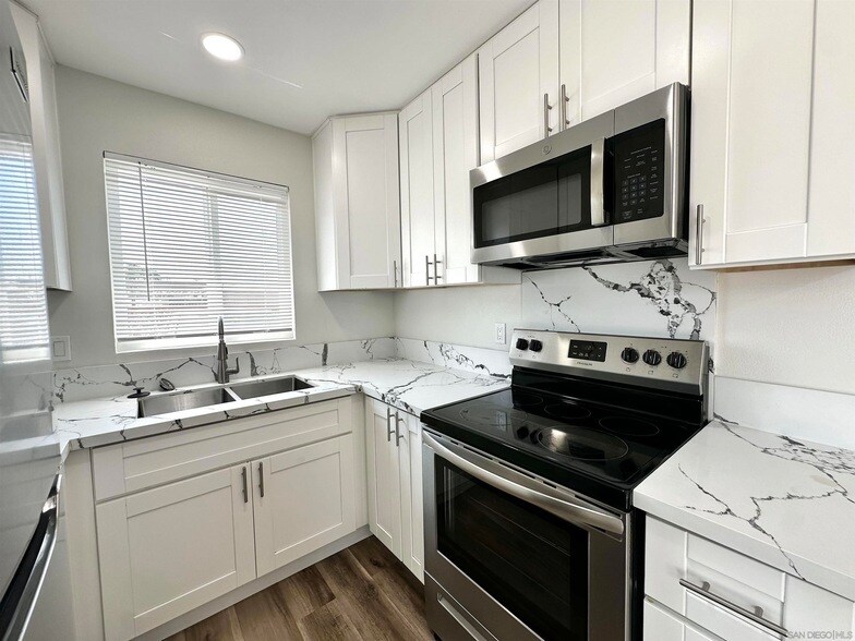1179 N Anza St in El Cajon, CA - Building Photo