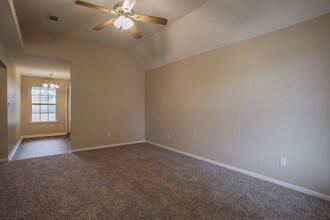 3504 Littleleaf Dr-Unit -A in Killeen, TX - Building Photo - Building Photo