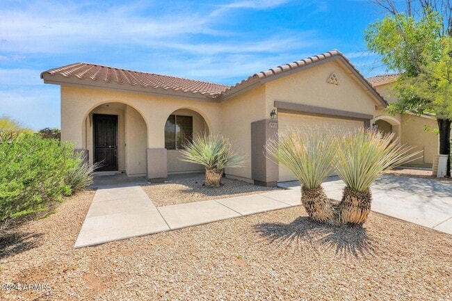 property at 39533 Pinion Hills Ct