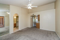 443 E Melody Ln in Gilbert, AZ - Foto de edificio - Building Photo