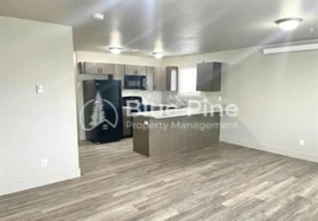 5907 N Silver Fox Rd in Idaho Falls, ID - Building Photo - Building Photo