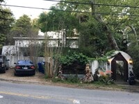 2366 Nichols Canyon Rd