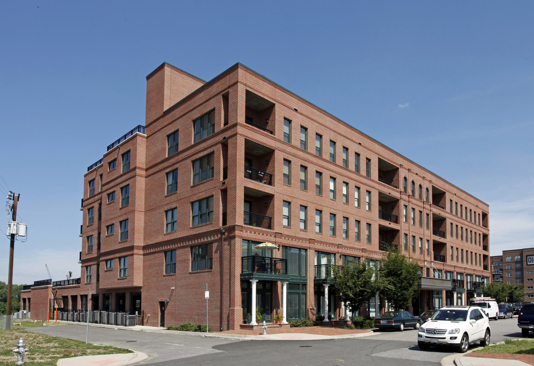 Fall Line Condominium in Richmond, VA - Building Photo