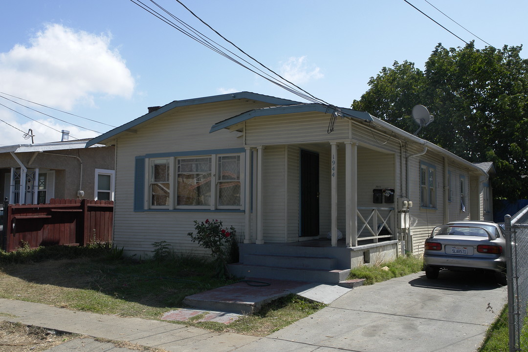 1944 Auseon Ave in Oakland, CA - Building Photo