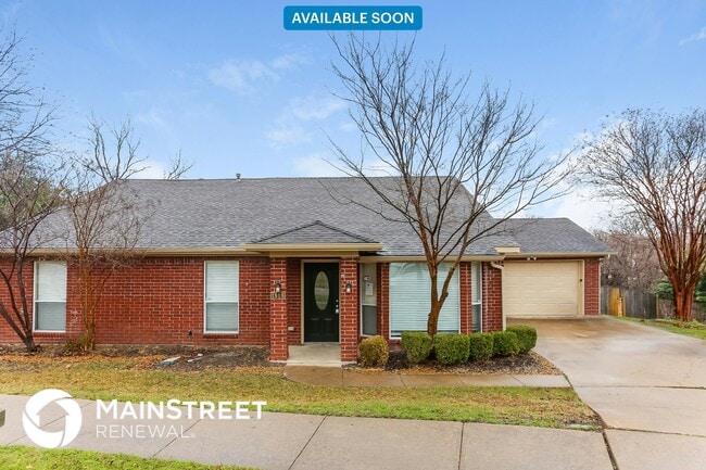 property at 1818 Knob Hill Dr
