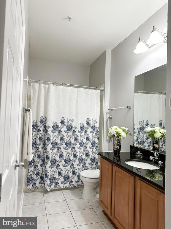 4850 Eisenhower Ave in Alexandria, VA - Building Photo - Building Photo