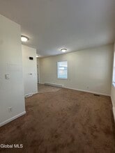 910 19th St in Watervliet, NY - Building Photo - Building Photo