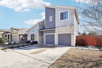 7113 Garnet Mill Ln in Austin, TX - Building Photo - Building Photo