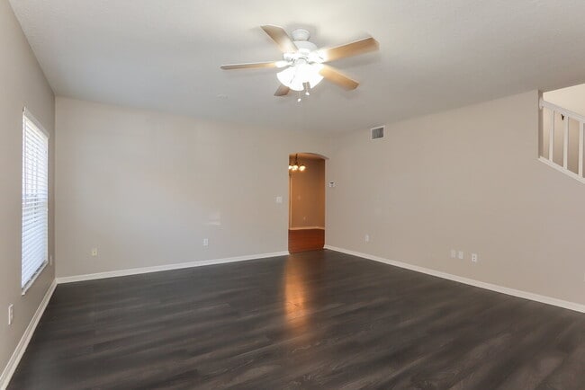 11116 Newbridge Dr in Riverview, FL - Building Photo - Building Photo