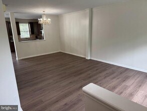9301 Owings Choice Ct in Owings Mills, MD - Building Photo - Building Photo