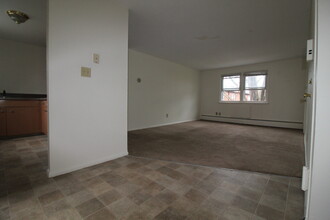 50 Orchard St, Unit 60-3 in East Hartford, CT - Building Photo - Building Photo