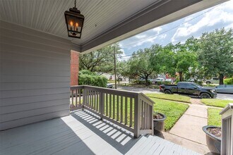 2027 Huldy St in Houston, TX - Building Photo - Building Photo