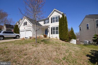 91 Chaps Ln in Fredericksburg, VA - Building Photo - Building Photo