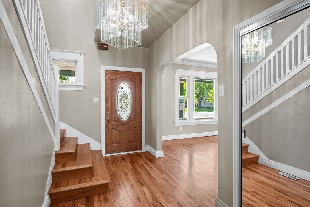 1028 W Chelan Ave in Spokane, WA - Building Photo
