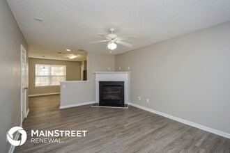 325 Coral Cir in Mcdonough, GA - Foto de edificio - Building Photo