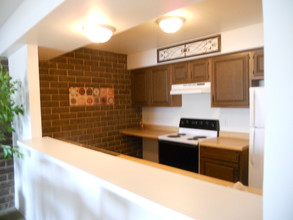 Briarcliff Apartments in Kenosha, WI - Building Photo - Building Photo