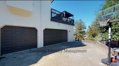 4 Lone Oak Ct in Petaluma, CA - Building Photo - Building Photo