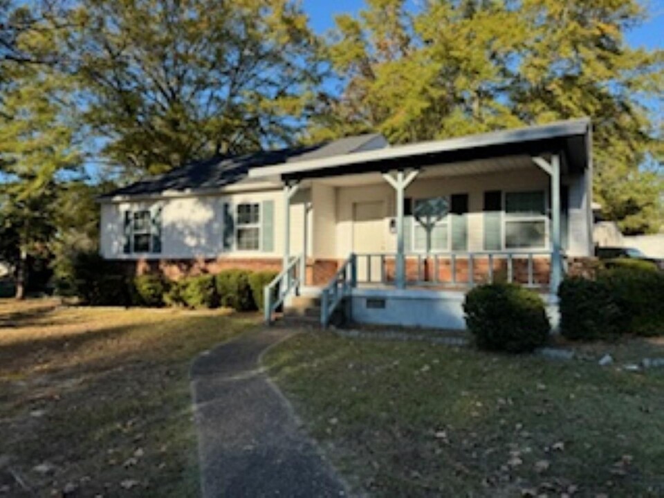 944 Truman St NW in Camden, AR - Building Photo