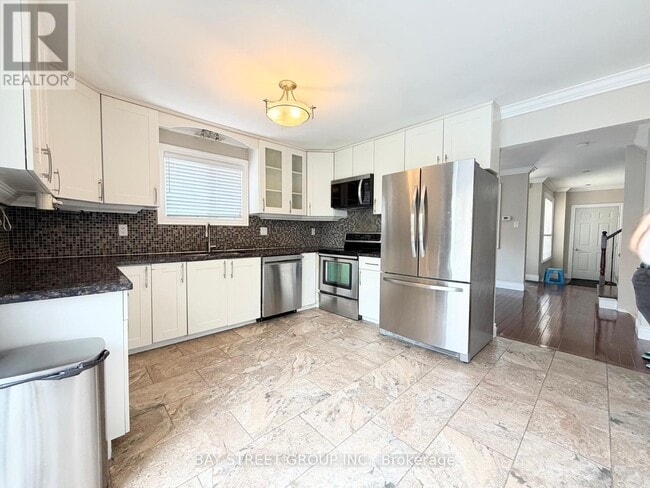 property at 3620 Cherrington Crescent