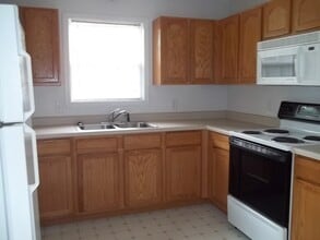 407 Belgrade-Swansboro Rd in Stella, NC - Building Photo - Building Photo