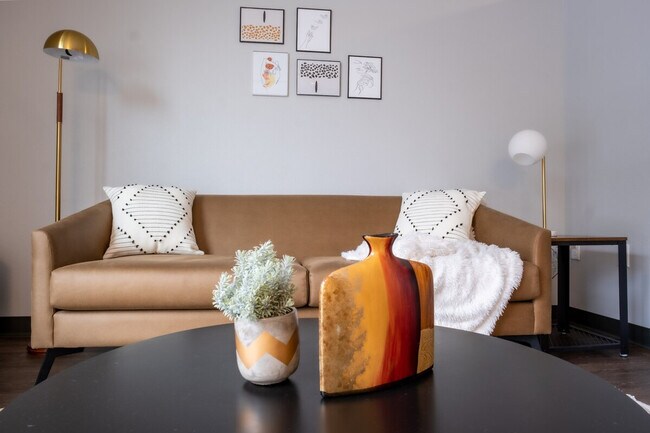 2301 Ingersoll Ave, Unit SI ID1036744P in Des Moines, IA - Building Photo - Building Photo