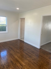 924 S Tremont St in Oceanside, CA - Building Photo - Building Photo