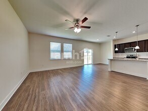 6608 Hidden Rose Pl in Riverview, FL - Foto de edificio - Building Photo